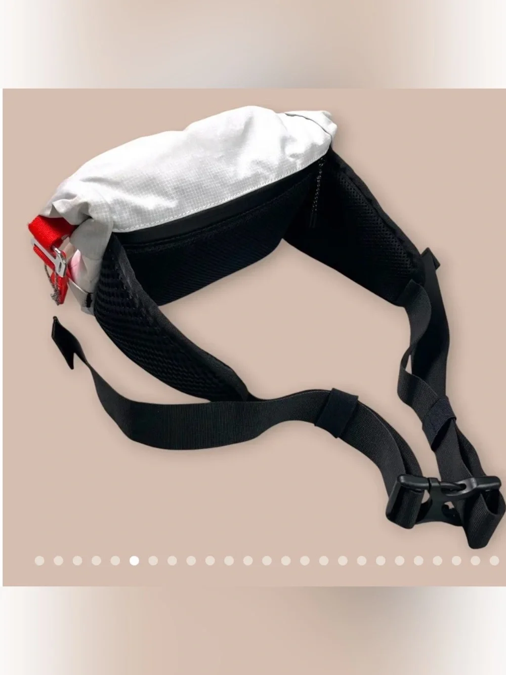 Nike - ACG Aysn Waistpack (3L) 'White'.